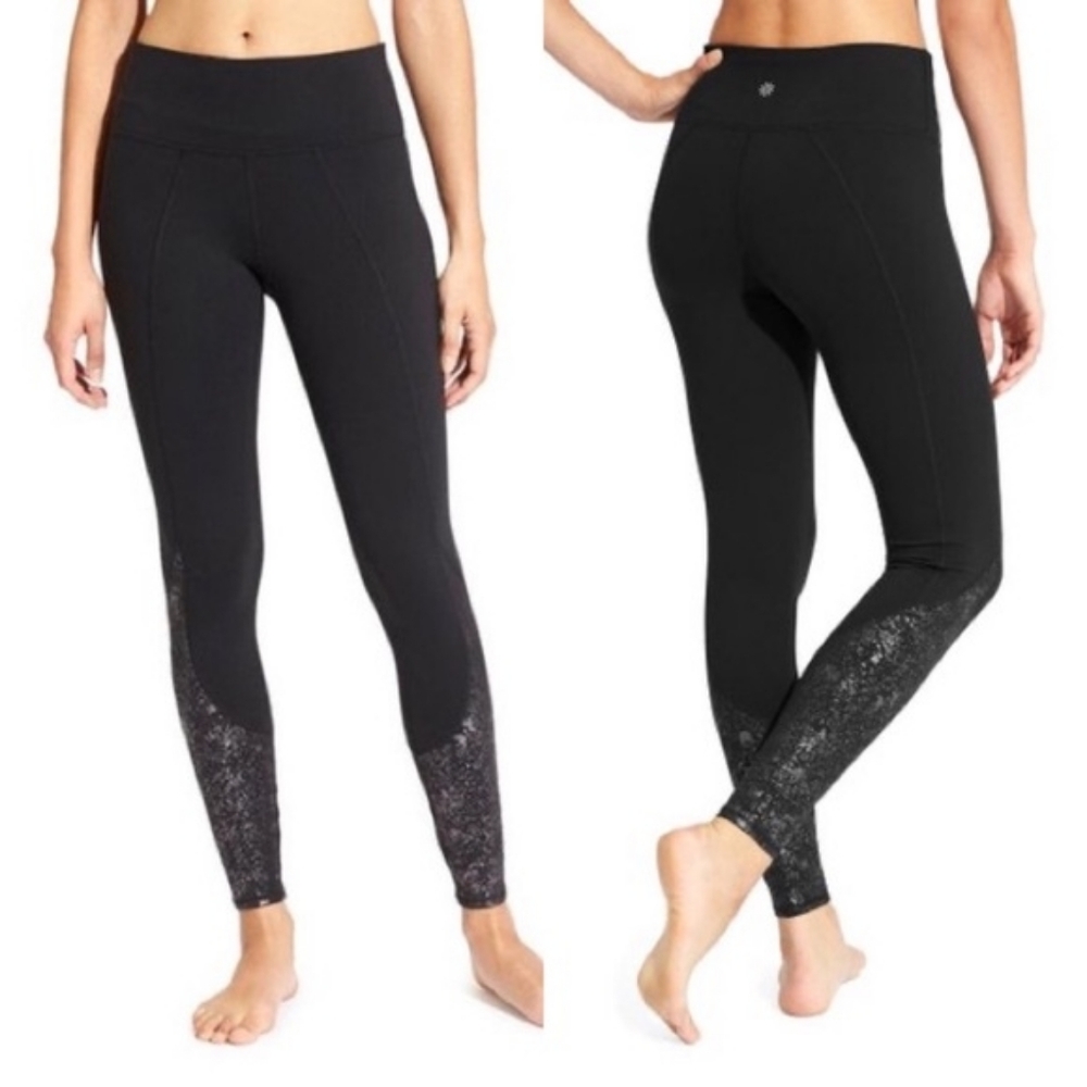 Athleta Black High Rise Crackle Flow Chaturanga Leggings Size Extra Small